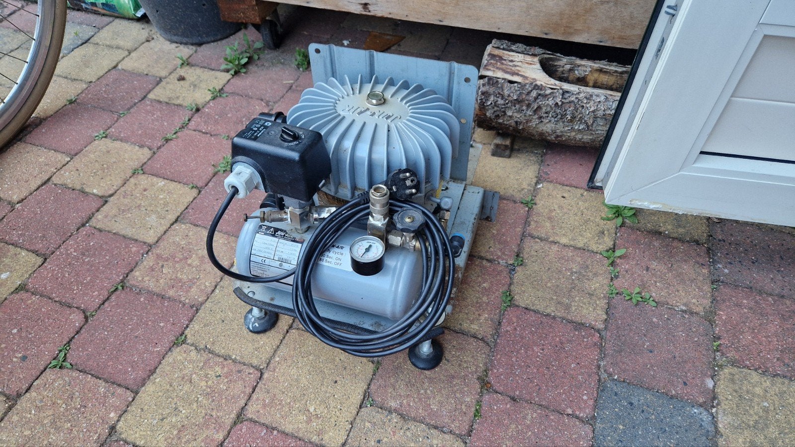 JUN-AIR super stille compressor tbh bv Airbrush, Minder dan 25 liter, Ophalen, Minder dan 200 liter/min