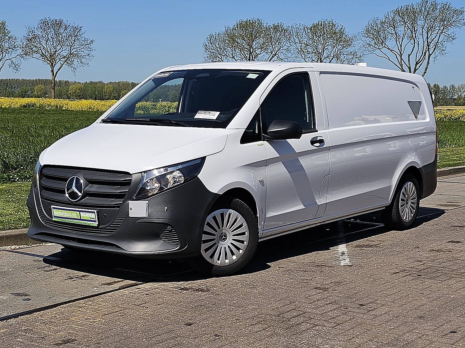 MERCEDES-BENZ VITO 110 veba box xl euro6, Gebruikt, Wit, Bedrijf, 2 stoelen