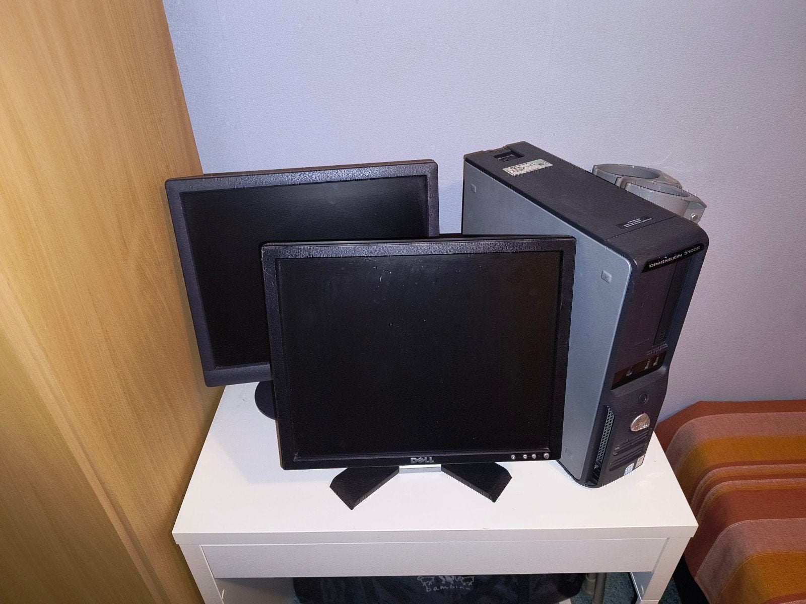 Computer en 2 beeldschermen, Computers en Software, Vintage Computers, Ophalen