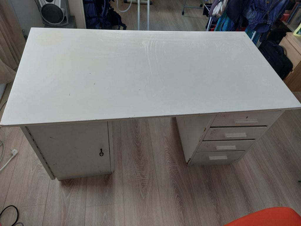 Houten bureau met kast en lades, afsluitbaar, Ophalen, Gebruikt, Hout, 142 cm