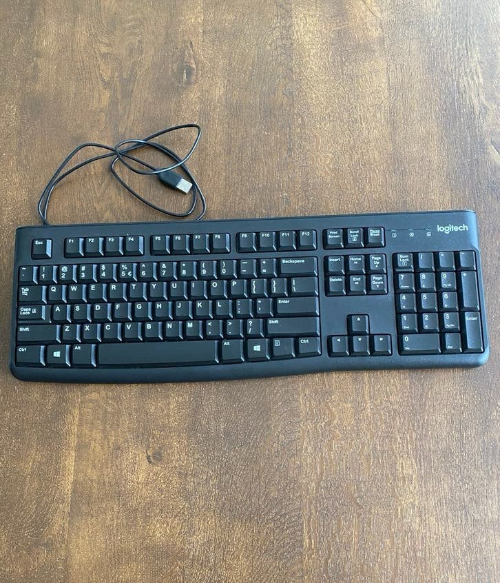 Logitech toetsenbord, Ophalen of Verzenden, Qwerty, Gebruikt, Bedraad
