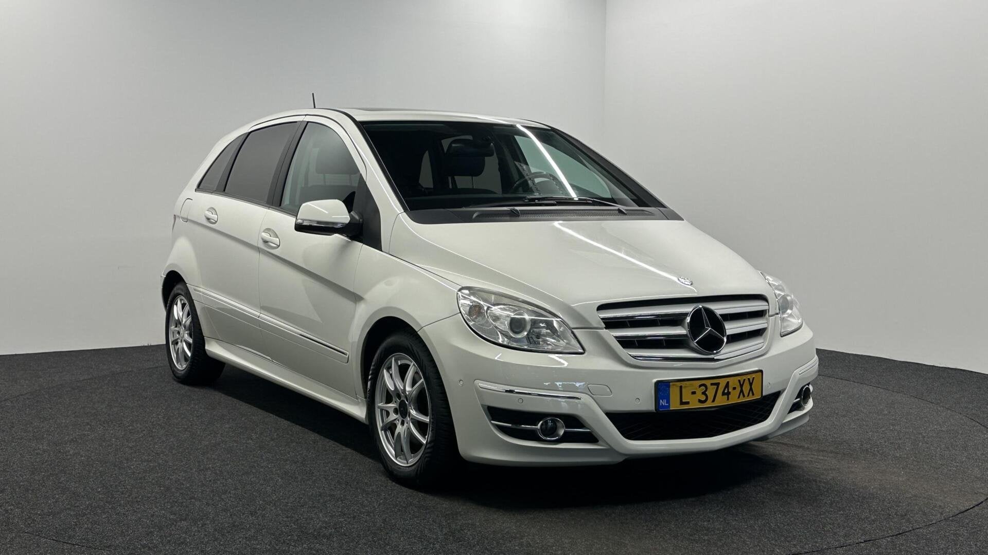 Mercedes B-klasse 200 TREKHAAK SCHUIF/OPENDAK LM AIRCO., Auto's, Voorwielaandrijving, Euro 5, 136 pk, Gebruikt