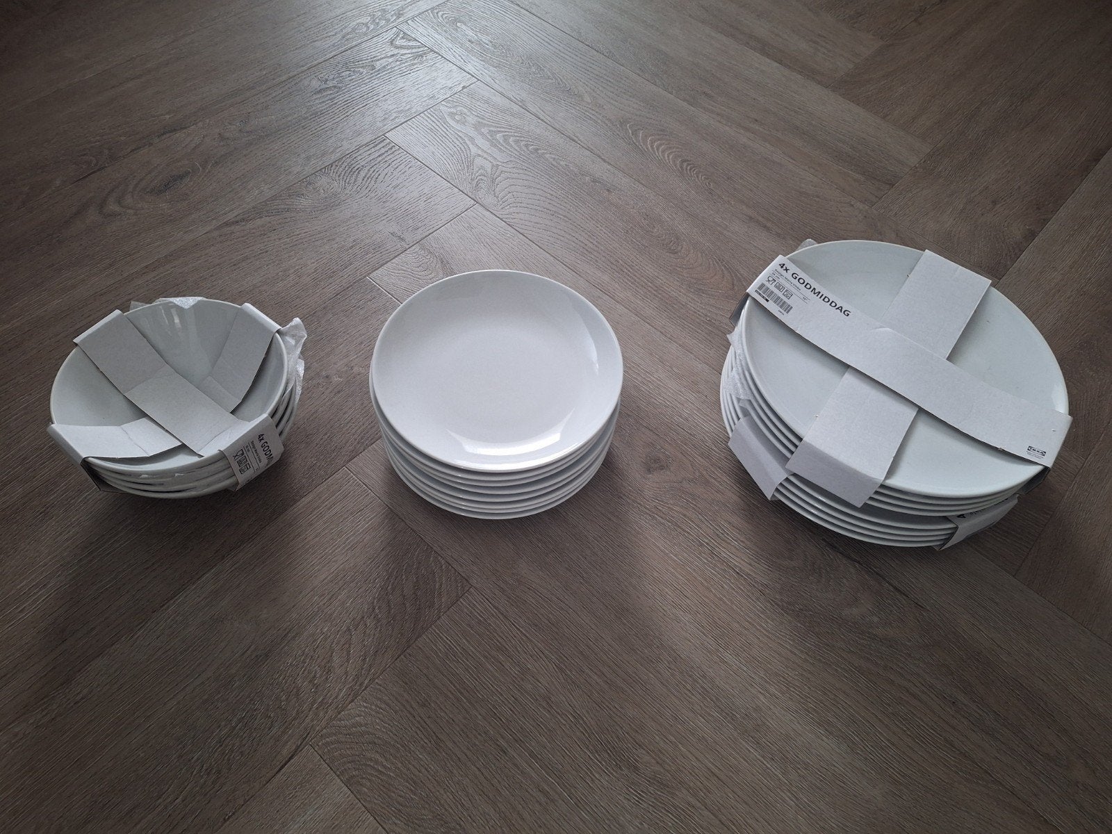 IKEA GODMIDDAG servies: borden en kommen, nieuw, Ophalen, Nieuw, Overige stijlen, Bord(en)