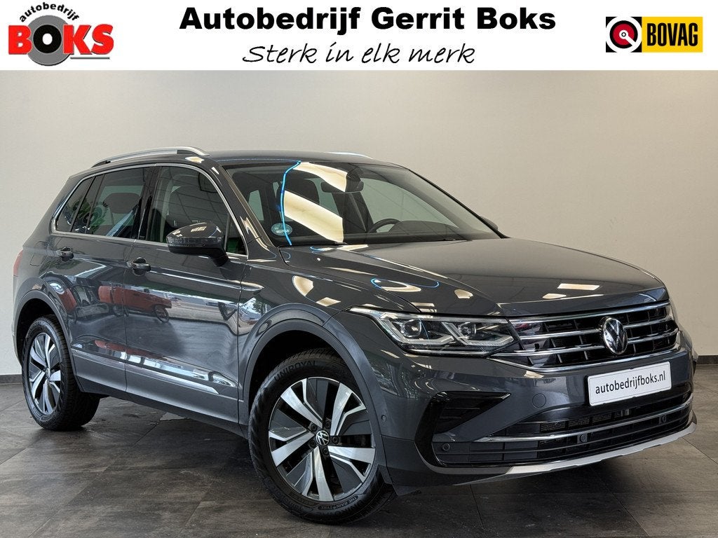 Volkswagen Tiguan 1.4 TSI eHybrid Elegance ACC PDC Lane Assi, Auto's, Volkswagen, 1716 kg, Gebruikt, Zwart, 4 cilinders
