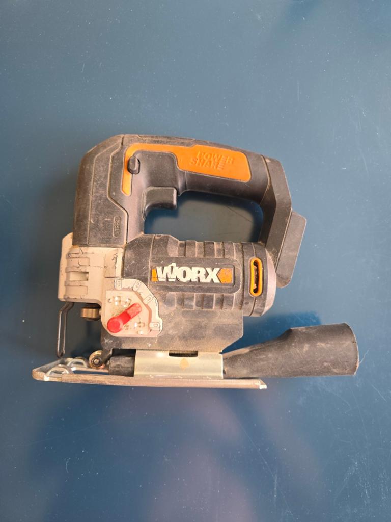 Worx accu Decoupeerzaag - Krachtig en Veelzijdig, Gebruikt, Decoupeerzaag, Worx, 600 tot 1200 watt