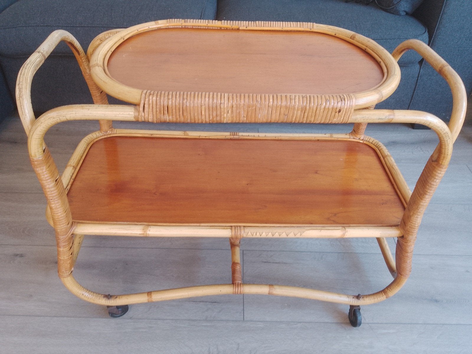 Vintage bamboe serveerwagen uit Indonesië, begin 1900, Ophalen