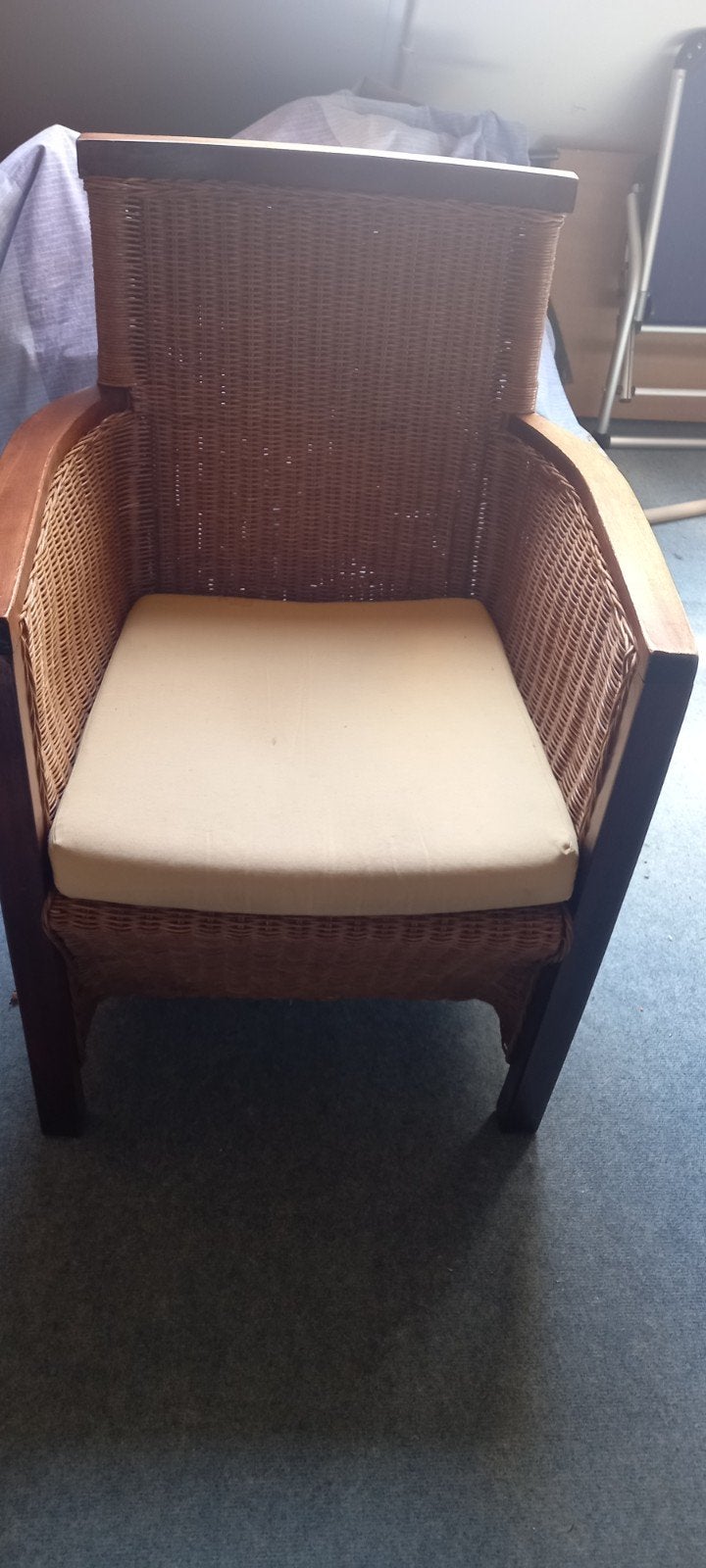 Rotan stoel met zitkussen., Ophalen, Gebruikt, Bruin, Riet of Rotan