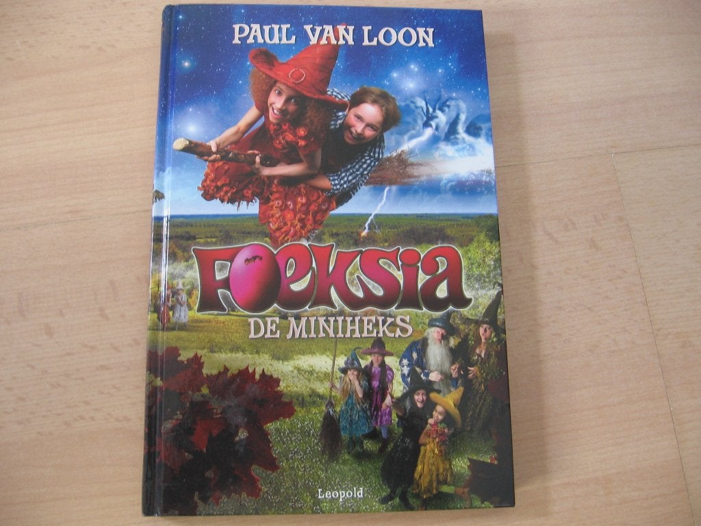Foeksia de miniheks van Paul van Loon, Boeken, Ophalen of Verzenden, Zo goed als nieuw, Paul van Loon, Fictie algemeen