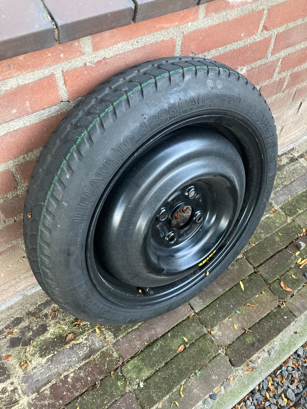 Thuiskomer Toyota Yaris Bridgestone T125/70D15 95M, Ophalen, Gebruikt