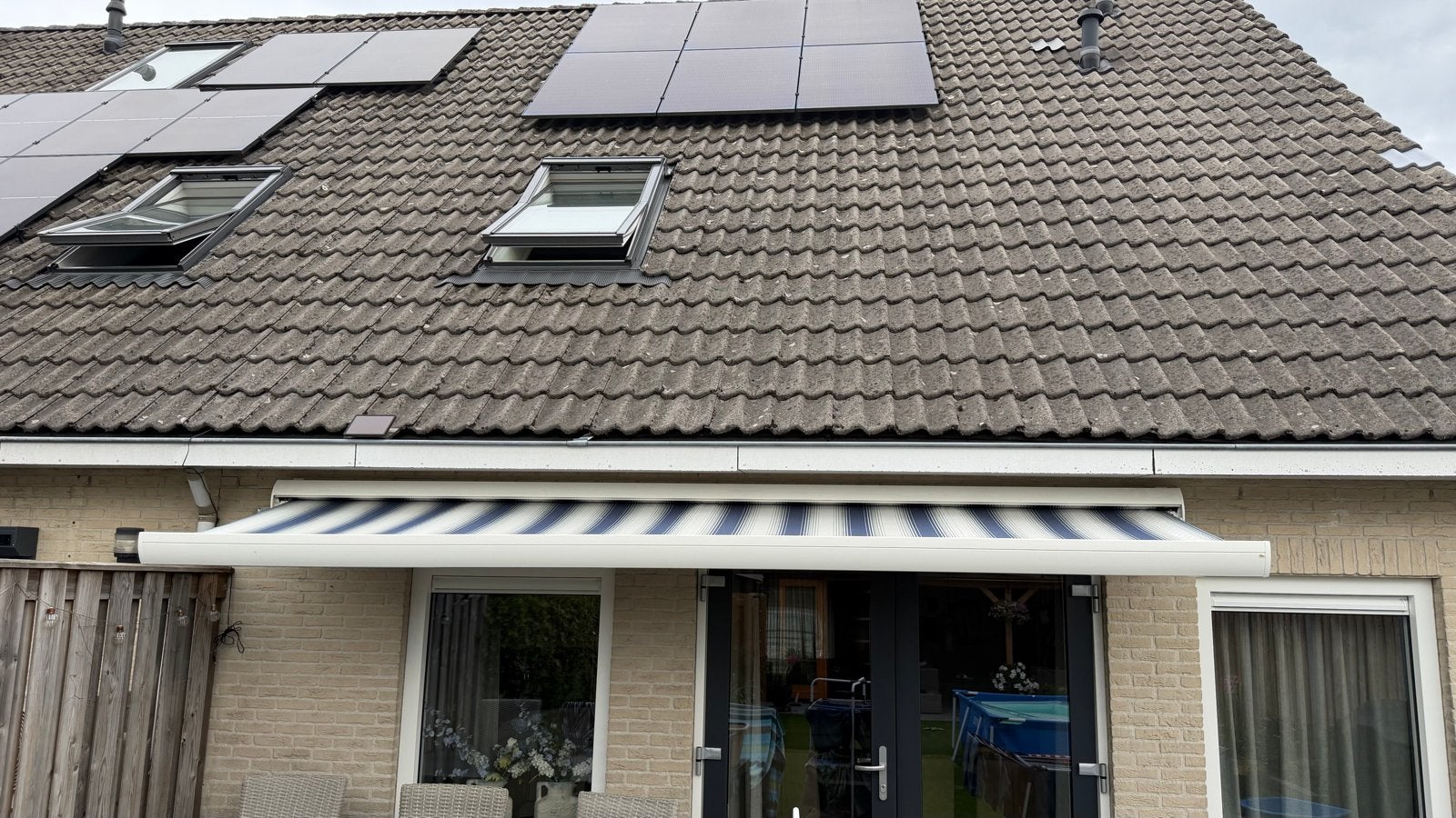 Elektrisch knikarmscherm - Zo goed als nieuw, Ophalen, Gebruikt, 450 cm of meer, Elektrisch