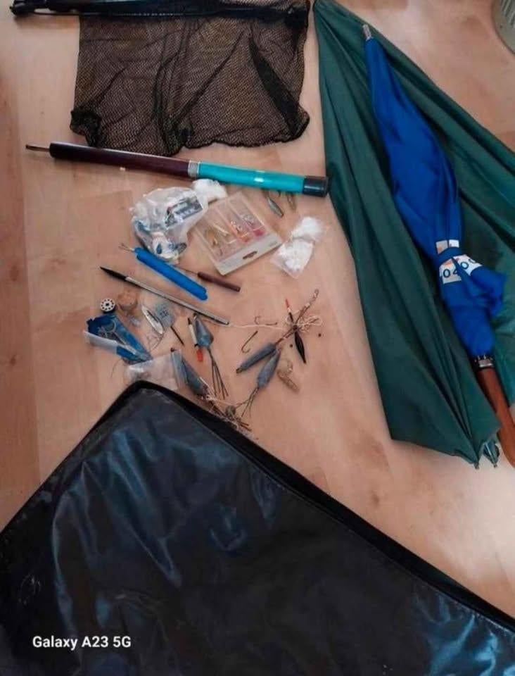 1 Werphengel met molen, schepnet en diverse visspullen, Watersport en Boten, Hengelsport | Algemeen, Gebruikt, Werphengel, Ophalen