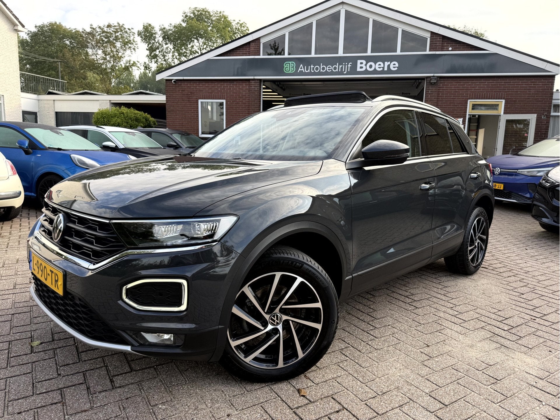 Volkswagen T-Roc 1.5 TSI Style Business Panoramadak, Stoelve, 1254 kg, Stof, 4 cilinders, 150 pk