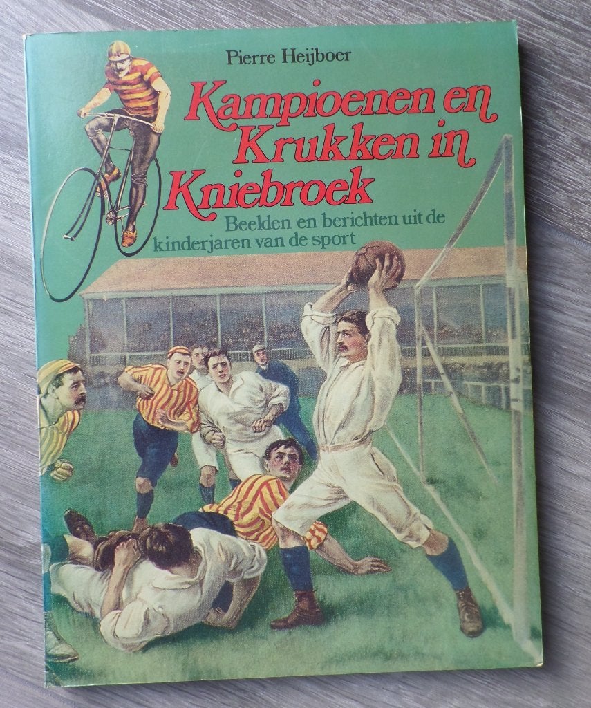 Kampioenen en Krukken in Kniebroek Pierre Heijboer, Ophalen of Verzenden, Zo goed als nieuw, Overige sporten