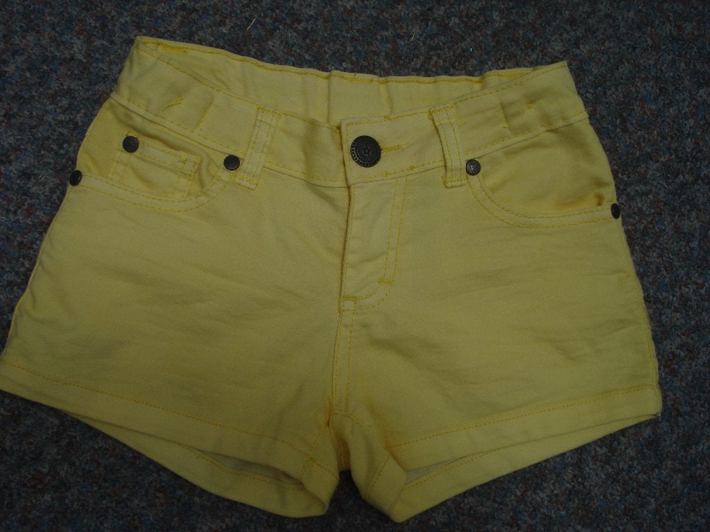 Bizzy maat 134 5-pocket jeansbroekje kort, met knoopelastiek, Broek, Gebruikt, Meisje, Ophalen of Verzenden