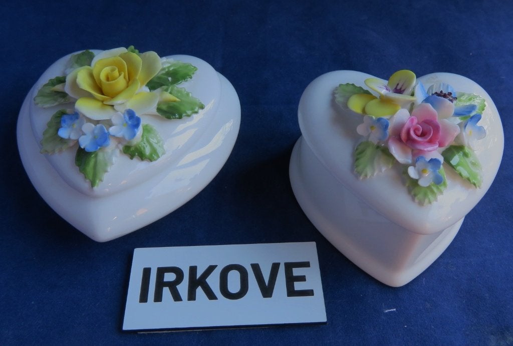 TWEE ROYAL DOULTON PILLEN DOOSJES * Hartjes *, Verzenden, Nieuw, Porselein, Overige typen