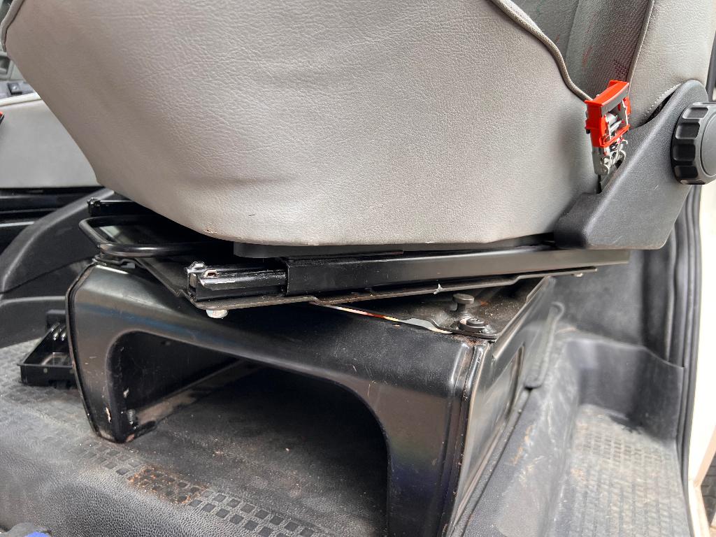 Draaiplateau stoel Volkswagen T4 transporter. (! Rechtsdr.), Auto-onderdelen, Ophalen, Gebruikt, Volkswagen
