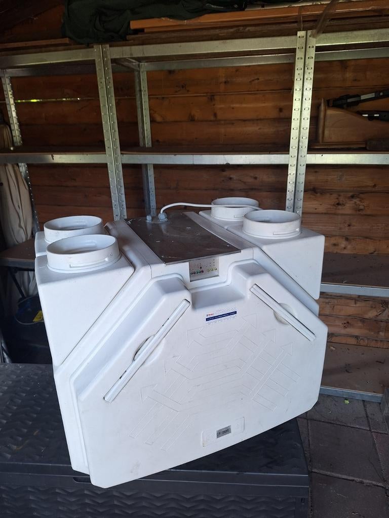 WTW Warmteterugwinunit Rucon WTA HR 300 RBF, Ophalen, Gebruikt, Afzuiger