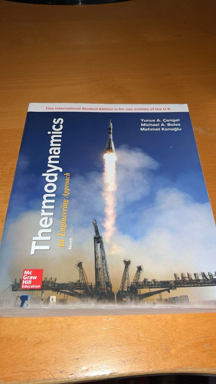 Thermodynamics: An Engineering Approach - 9e (Cengel, Boles), Boeken, Techniek, Ophalen of Verzenden, Zo goed als nieuw, Werktuigbouwkunde