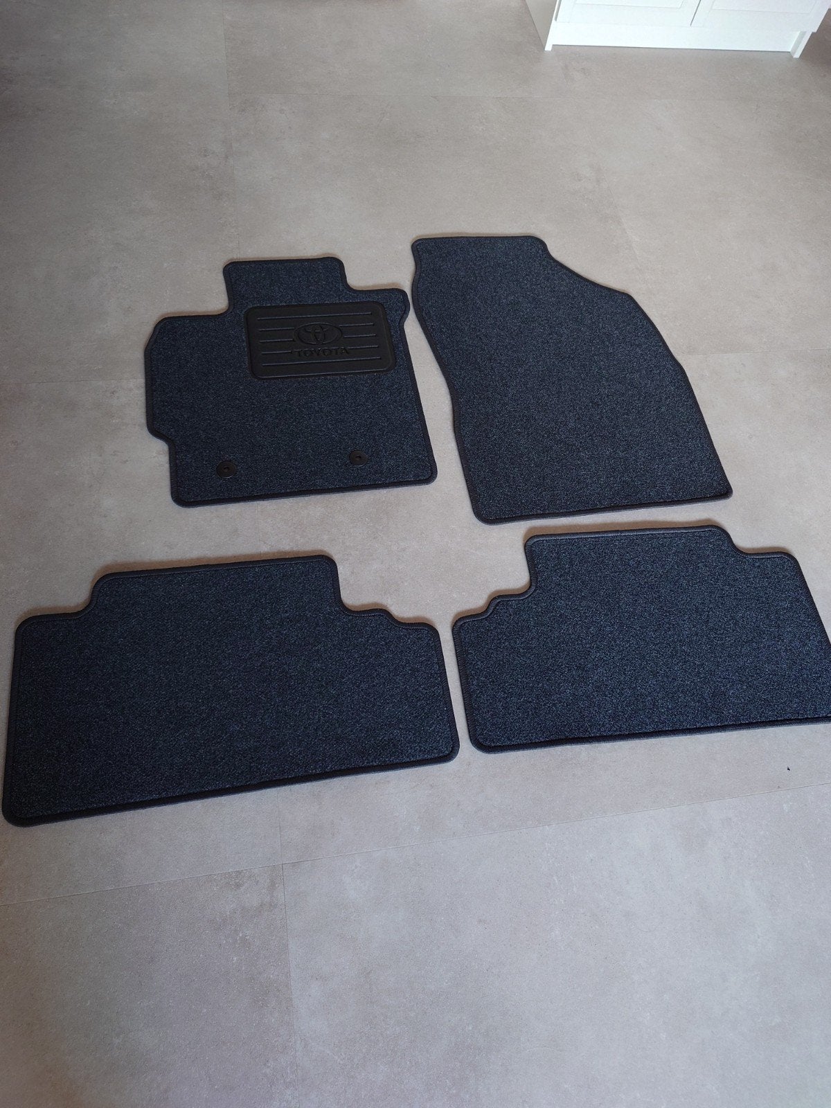Toyota Auris vloermat, Ophalen of Verzenden, Nieuw