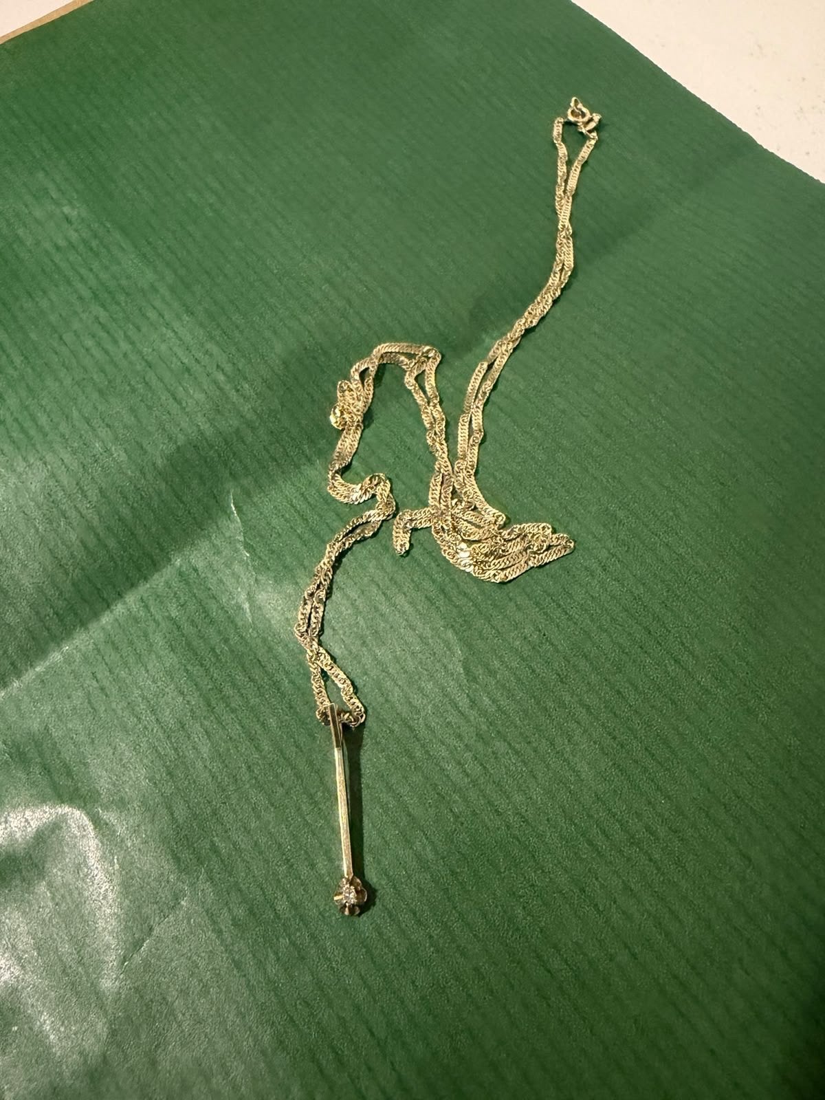 14 Karaat Geel Gouden Ketting 60 cm met Diamant Hanger, Ophalen of Verzenden, Zo goed als nieuw, Met edelsteen, Goud
