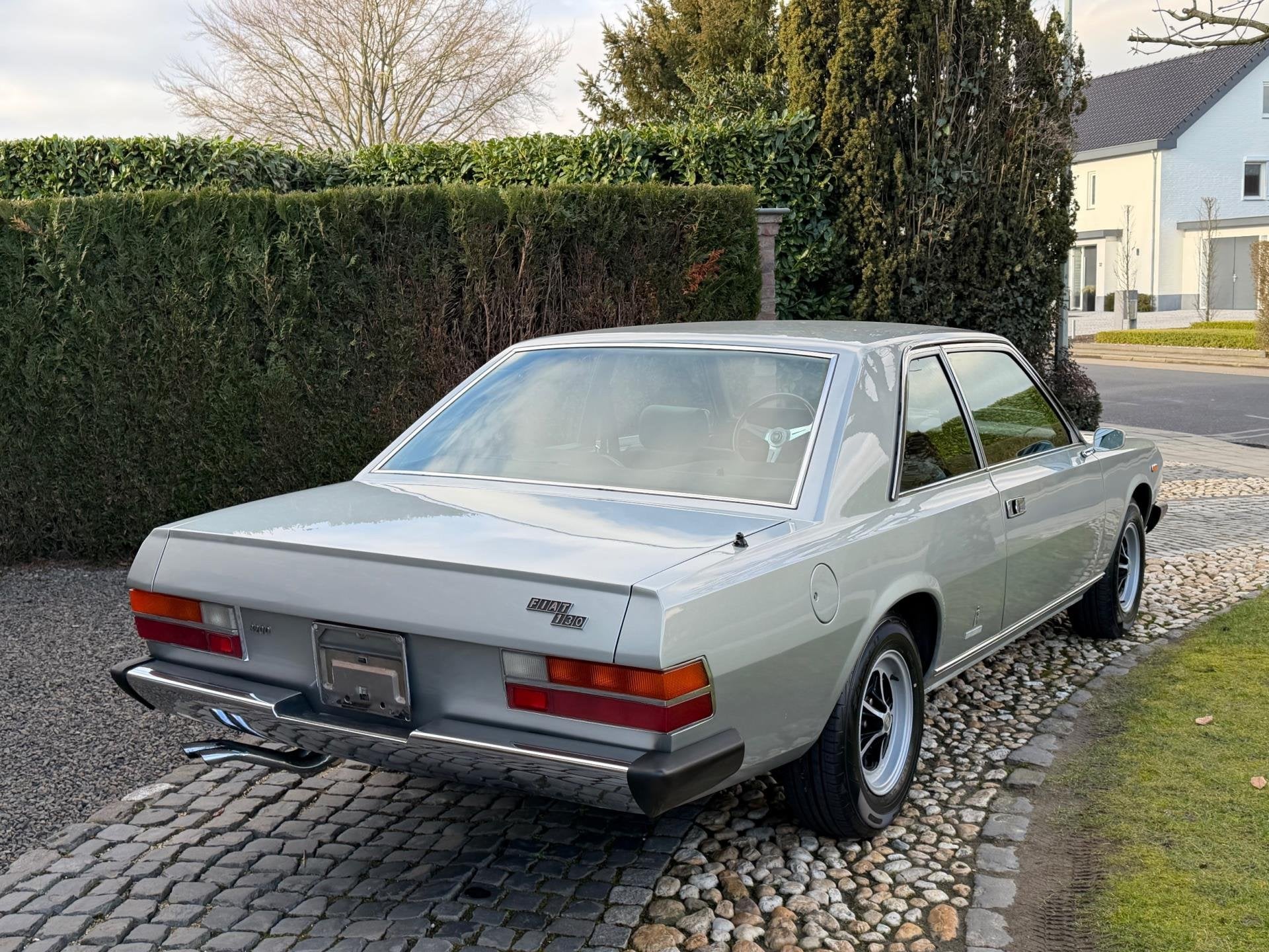 Fiat 130 3200 Coupé 5-gang, foto 7