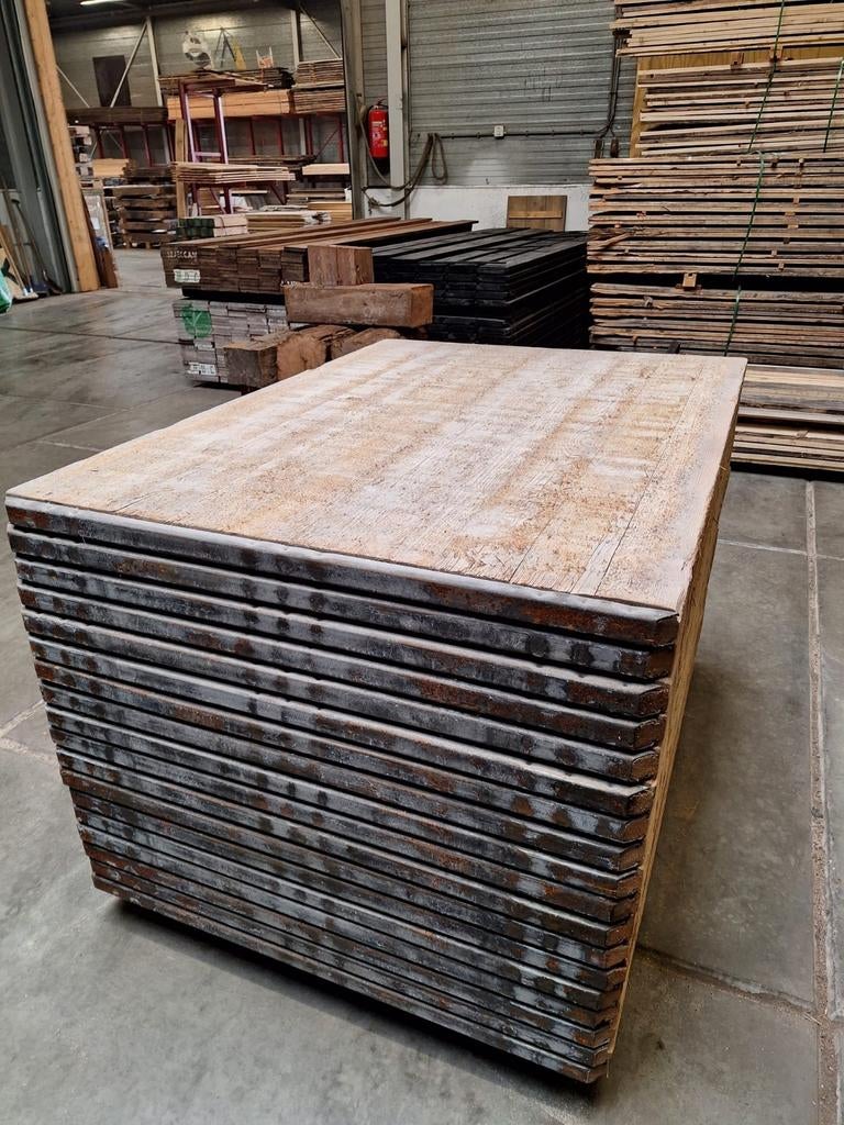 Grenen steenschotten, Ophalen, 75 m² of meer, Parket