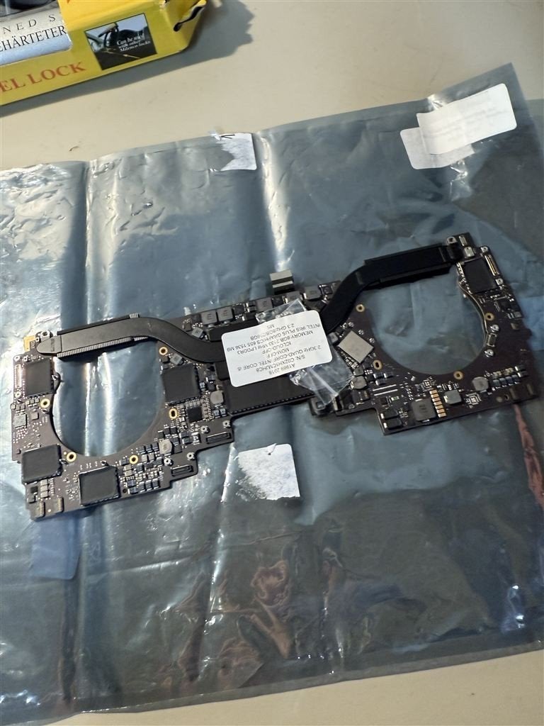 MacBook Pro 13\" A1989 2018 Logic Board i5/8GB/256GB - Geen, Ophalen of Verzenden, Zo goed als nieuw, DDR3