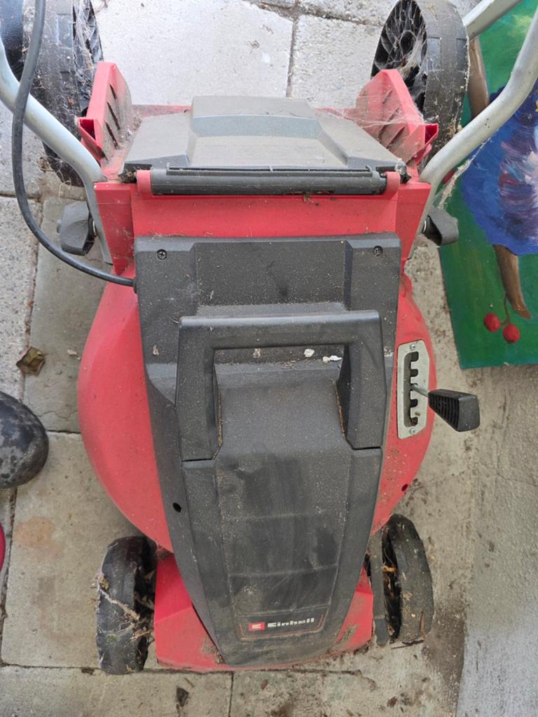 Einhell elektrische grasmaaier - Goed onderhouden, Cirkelmaaier, Gebruikt, Elektrische grasmaaier, Einhell