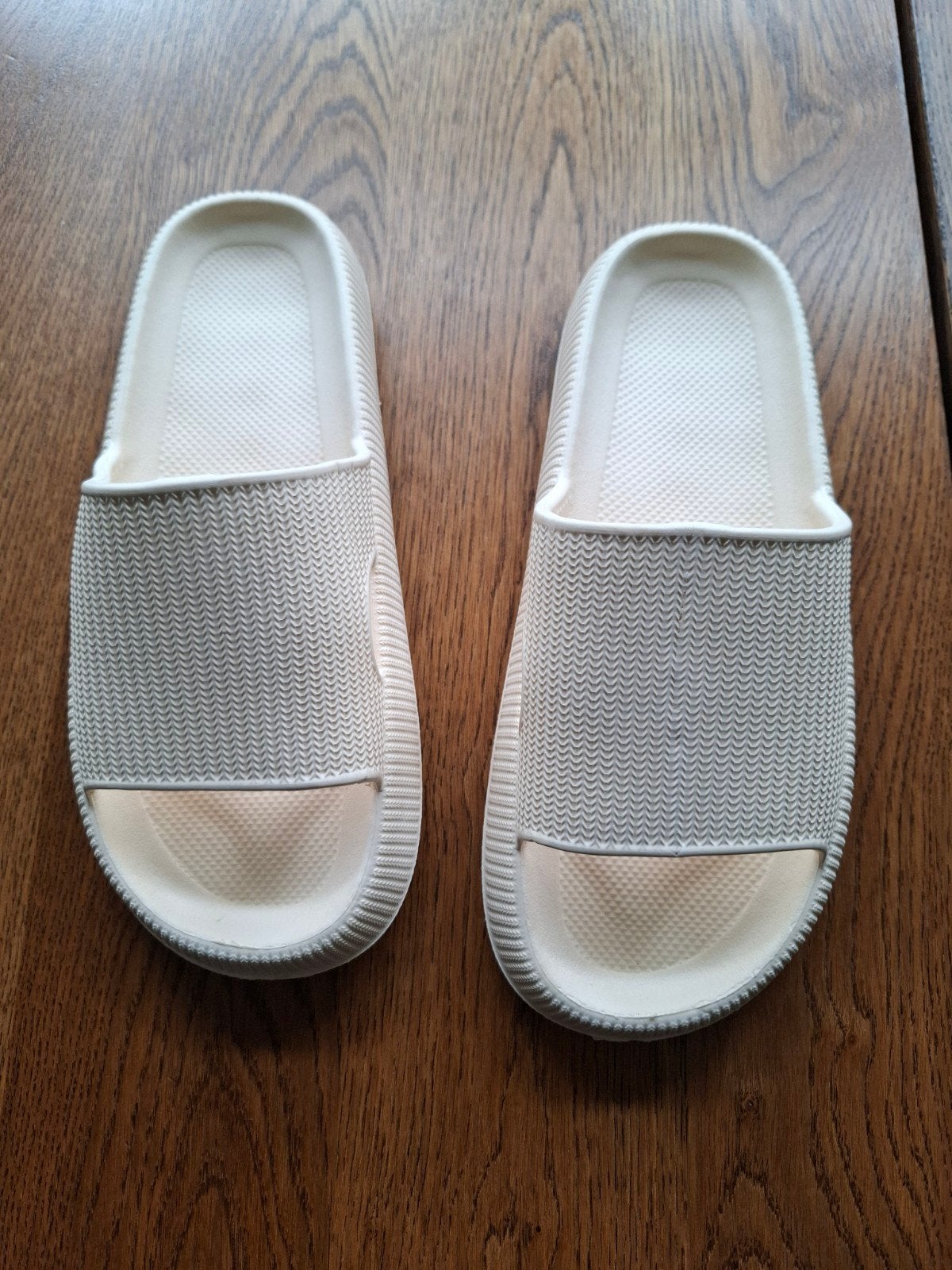 Nieuwe Cremekleurige Orthopedische Badslippers Maat 39/40, Kleding | Dames, Schoenen, Nieuw, Ophalen
