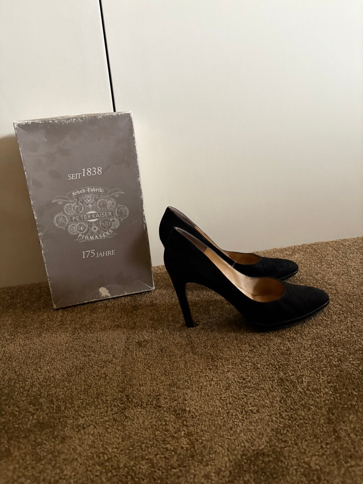 Prachtige pumps Peter Kaiser maat 38,5 zwart met lakhak, Ophalen of Verzenden, Zo goed als nieuw, Zwart