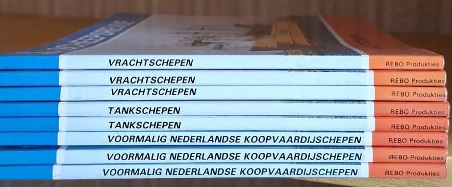Scheepsrevue: Vrachtschepen, Tankschepen, Koopvaardijschepen, Ophalen of Verzenden, Gelezen, Overige typen