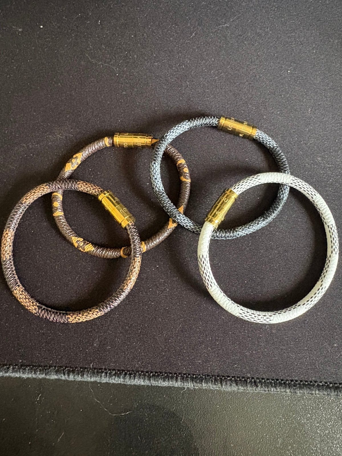Lv armbanden, Ophalen of Verzenden, Nieuw, Overige kleuren, Leer
