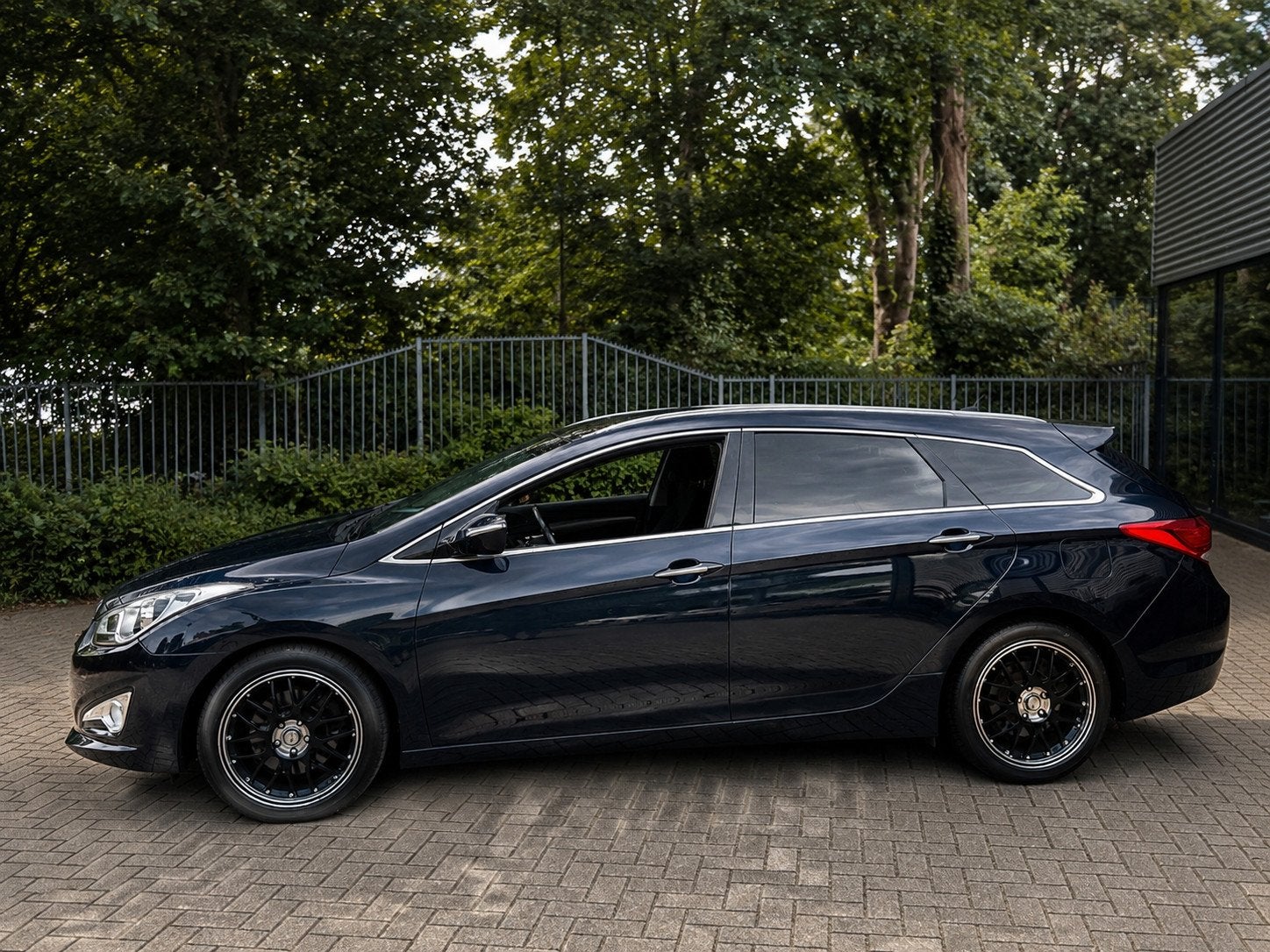 Hyundai I40 Wagon 2.0 GDI i-Catcher Automaat! 113.360KM!, Auto's, 4 cilinders, 700 kg, Zwart, Leder