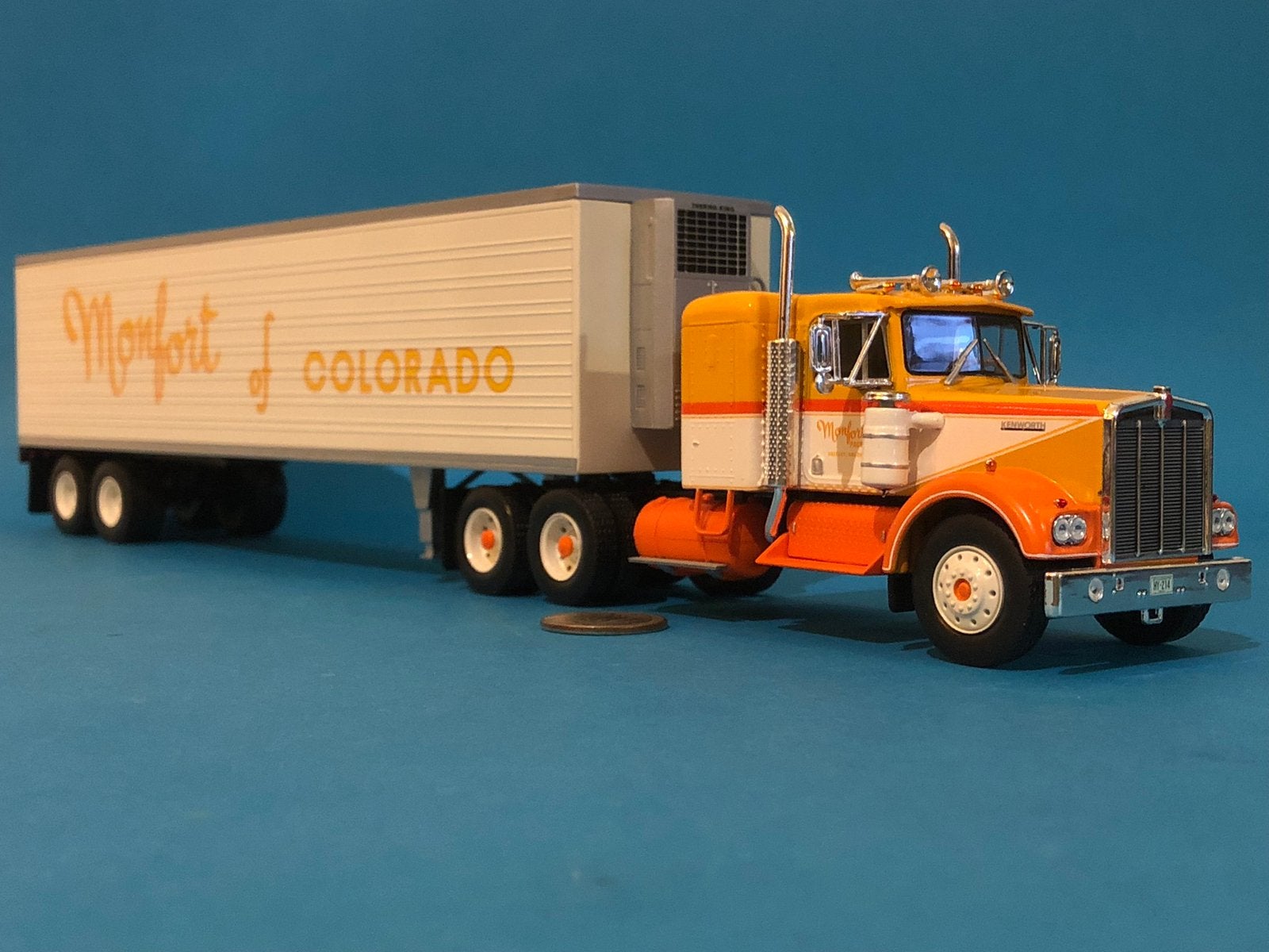 Kenworth W900 & koeltrailer Monfort! Nieuw & doos! KIJK!, Ophalen of Verzenden, Nieuw, Bus of Vrachtwagen