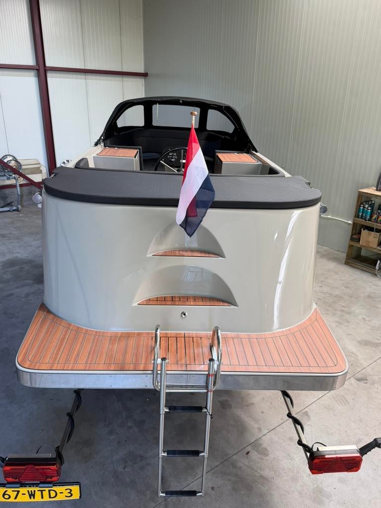 Maassloep 680 honda 60pk boegschoef NIEUW direct leverbaar, Watersport en Boten, Sloepen, Ophalen, Zo goed als nieuw, Maassloep