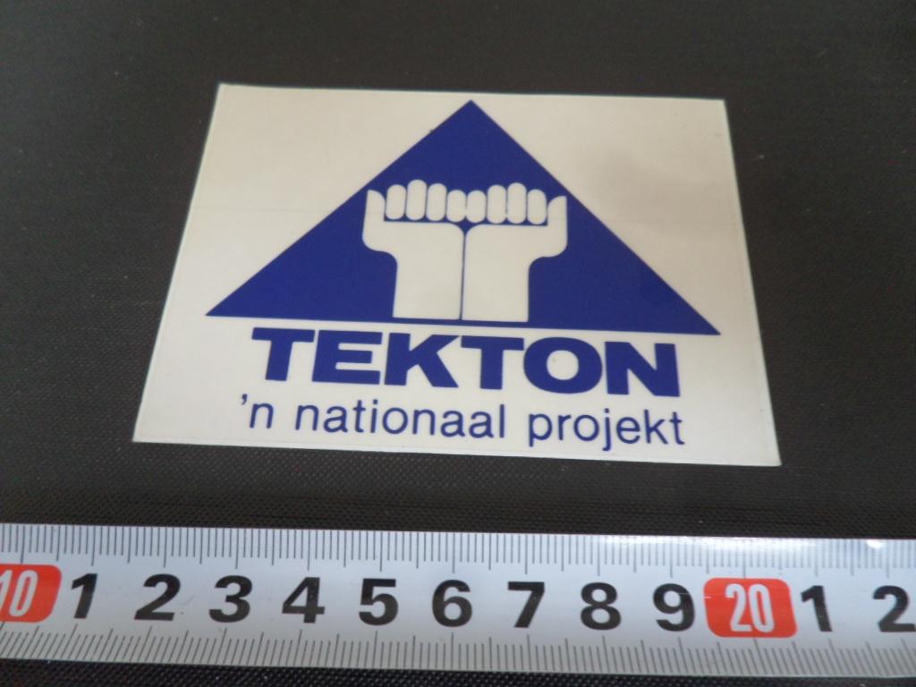sticker TEKTON 'n nationaal projekt, Ophalen, Zo goed als nieuw