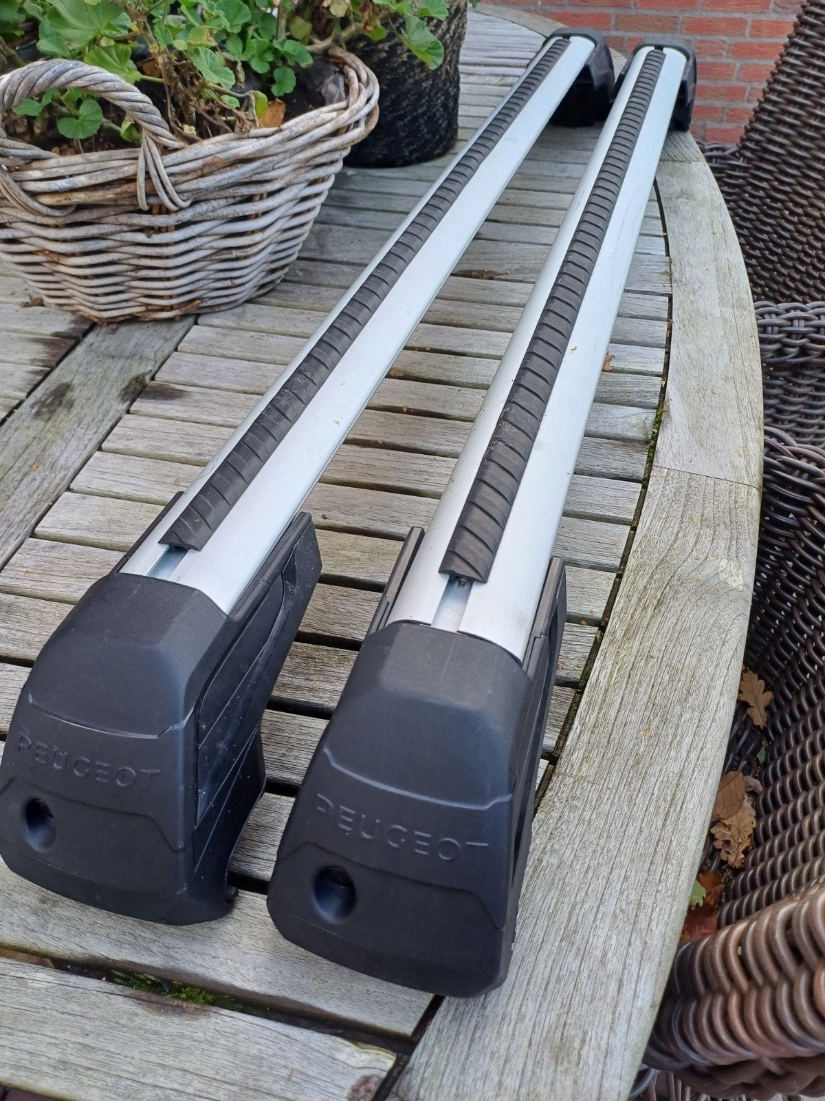 Originele Peugeot dakdragers 3008 / 5008, Ophalen, Zo goed als nieuw