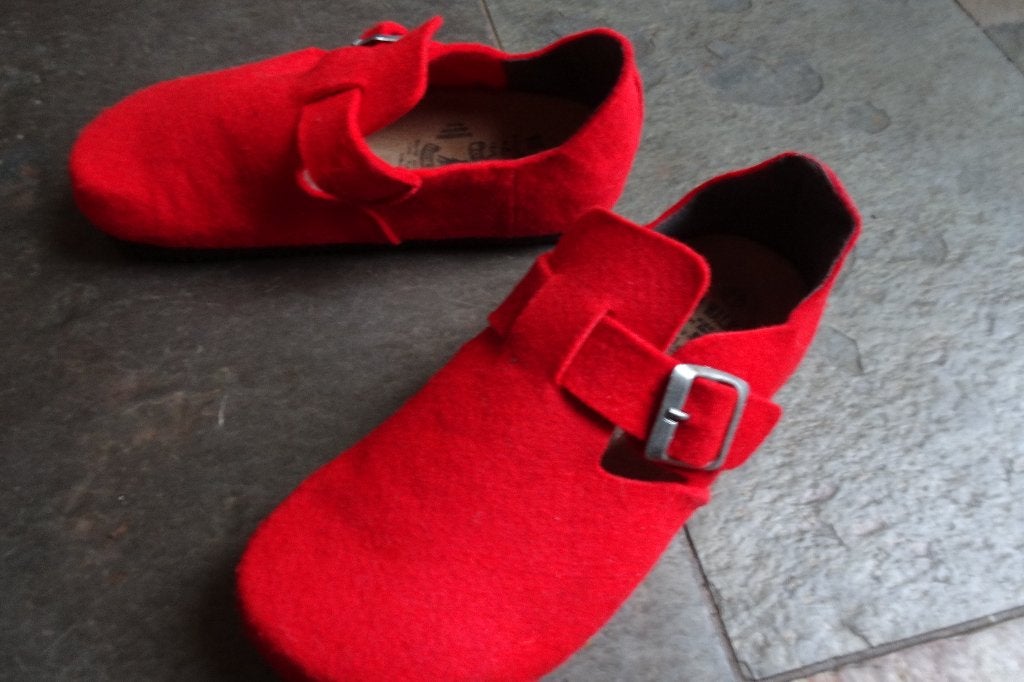 BIO WALKER Damesschoen rood nieuw maat 37 verstelbare riem, Kleding | Dames, Bio Walker, Overige typen, Nieuw, Ophalen of Verzenden
