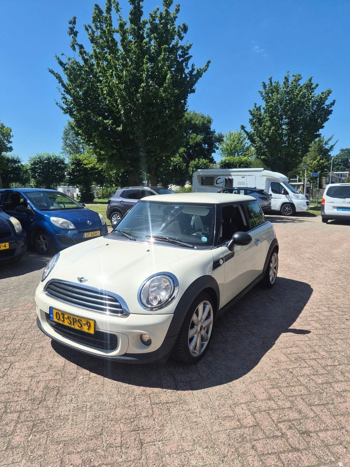 Mini one R56 top auto/ herbruik advertentie, Voorwielaandrijving, Zwart, Overige kleuren, 1600 cc