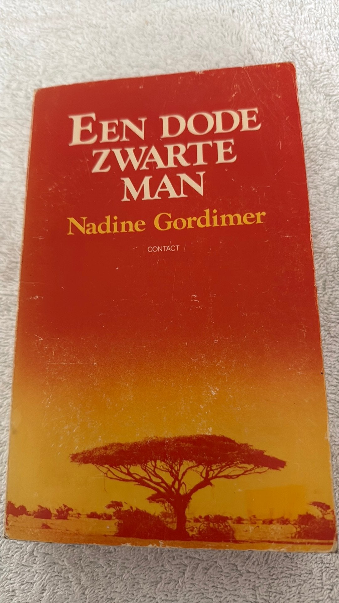 Een dode zwarte man van Nadine Gordimer, Boeken, Ophalen of Verzenden, Zo goed als nieuw