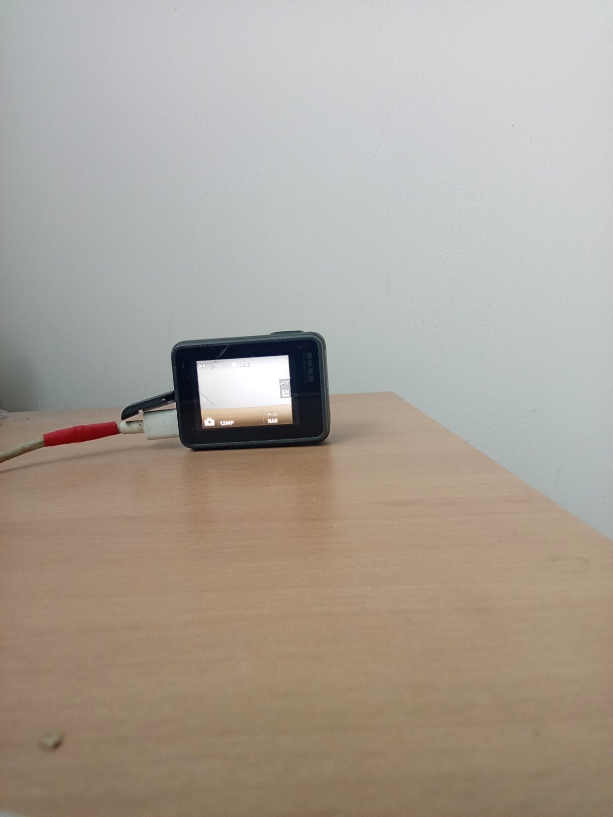 GoPro Hero 5 met gebarsten scherm en defecte behuizing, Ophalen of Verzenden, Gebruikt, GoPro