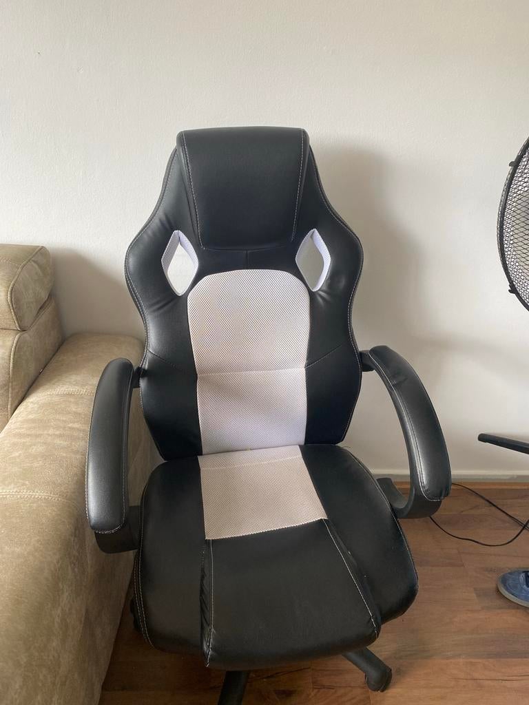 Gaming stoel - Goede staat, Ophalen, Zo goed als nieuw