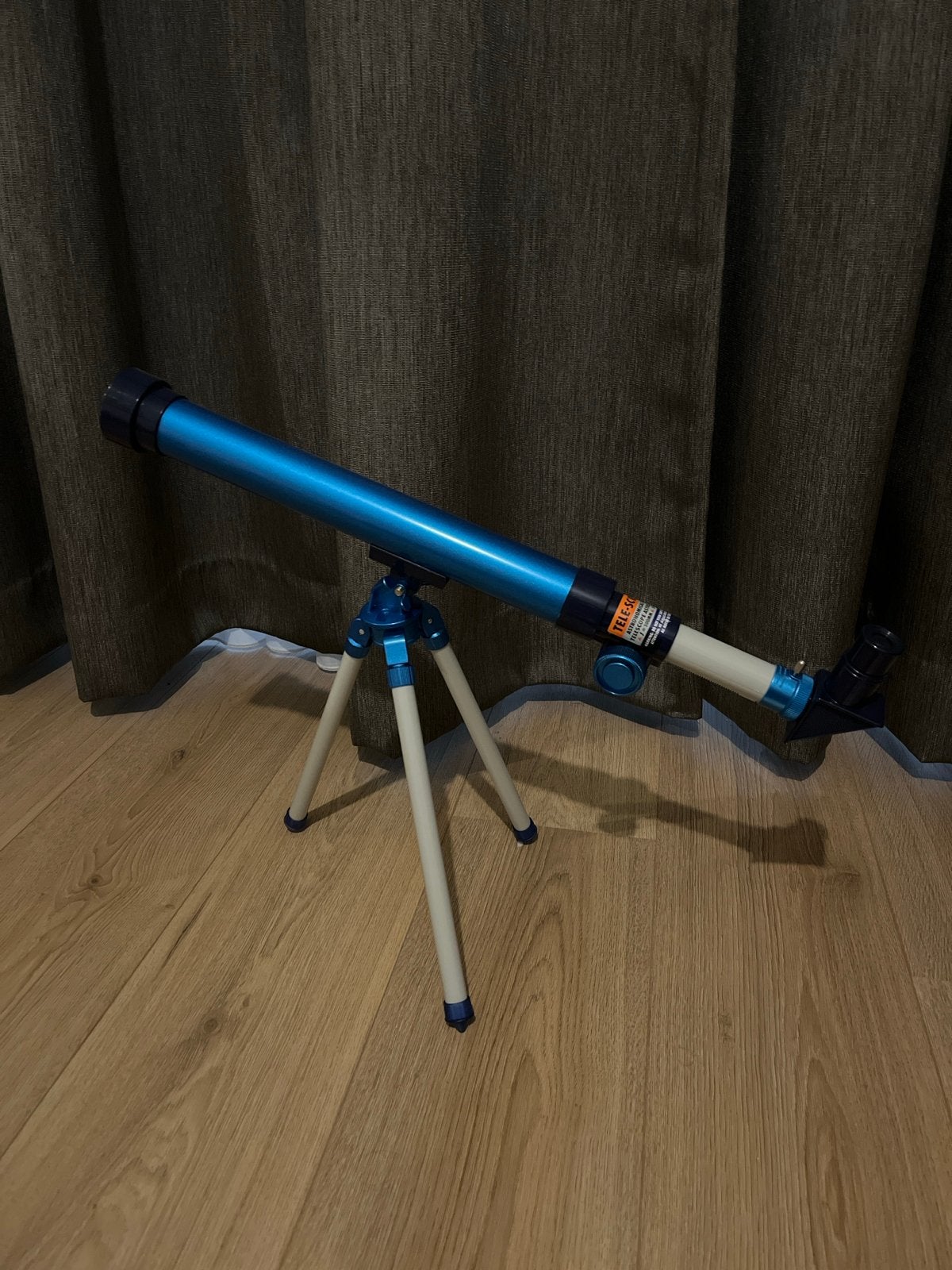 Telescoop, Audio, Tv en Foto, Lenzentelescoop (refractor), Met statief, Ophalen of Verzenden, Zo goed als nieuw