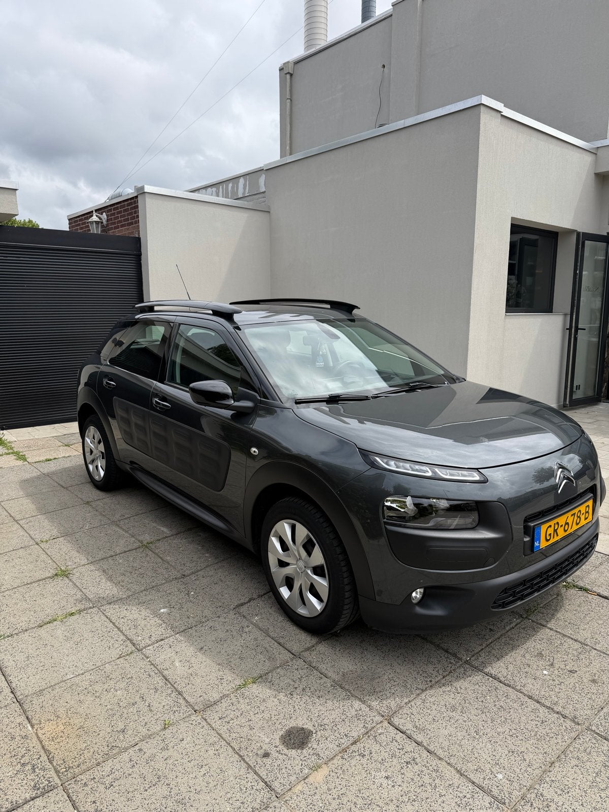 Citroën C4 Cactus 1.2 VTI 82 2015 Grijs, Voorwielaandrijving, Stof, 1199 cc, Origineel Nederlands