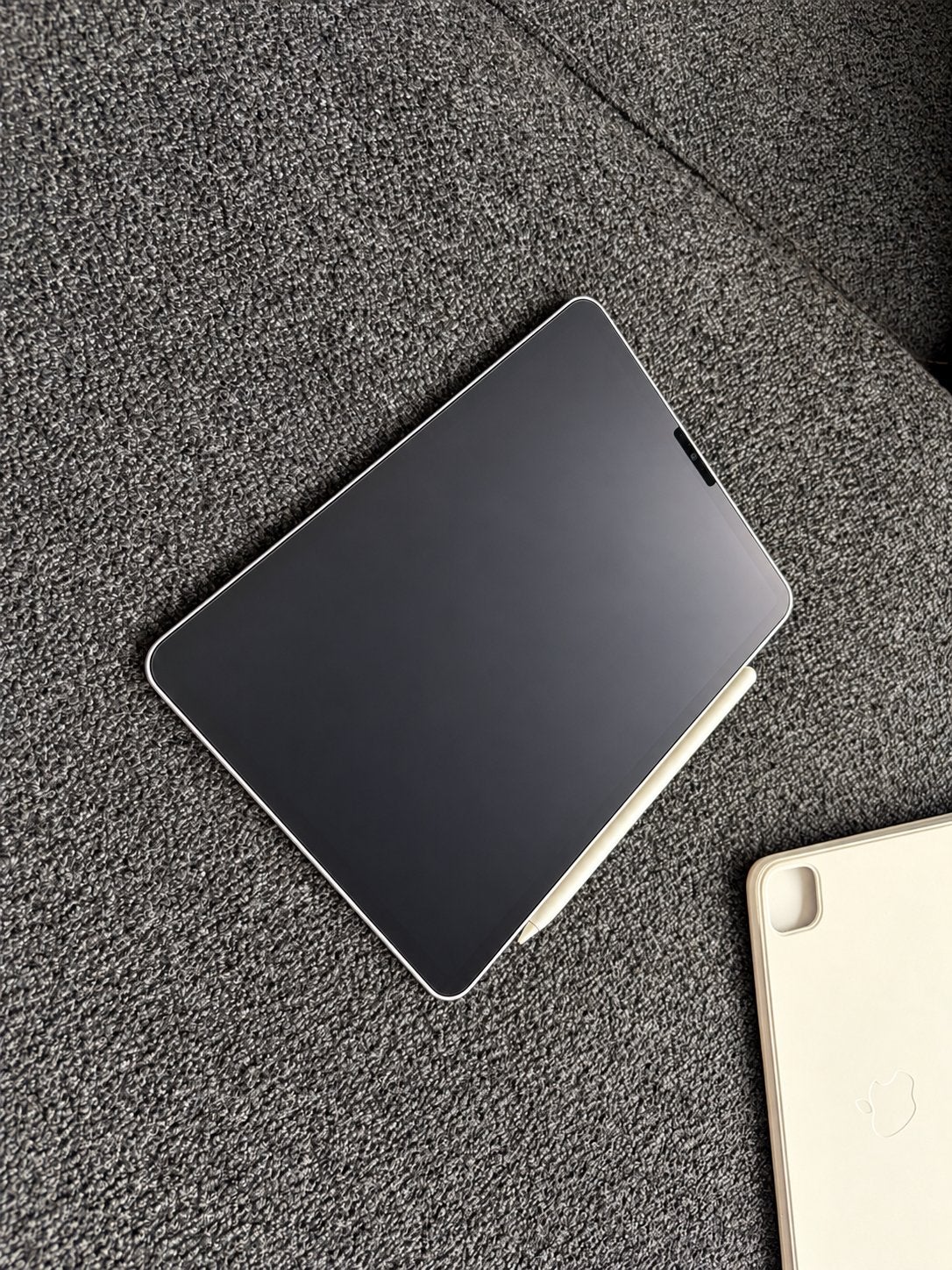 Foto 6 van iPad Pro 11 M1 128GB + Magic Keyboard + Pencil inc dozen