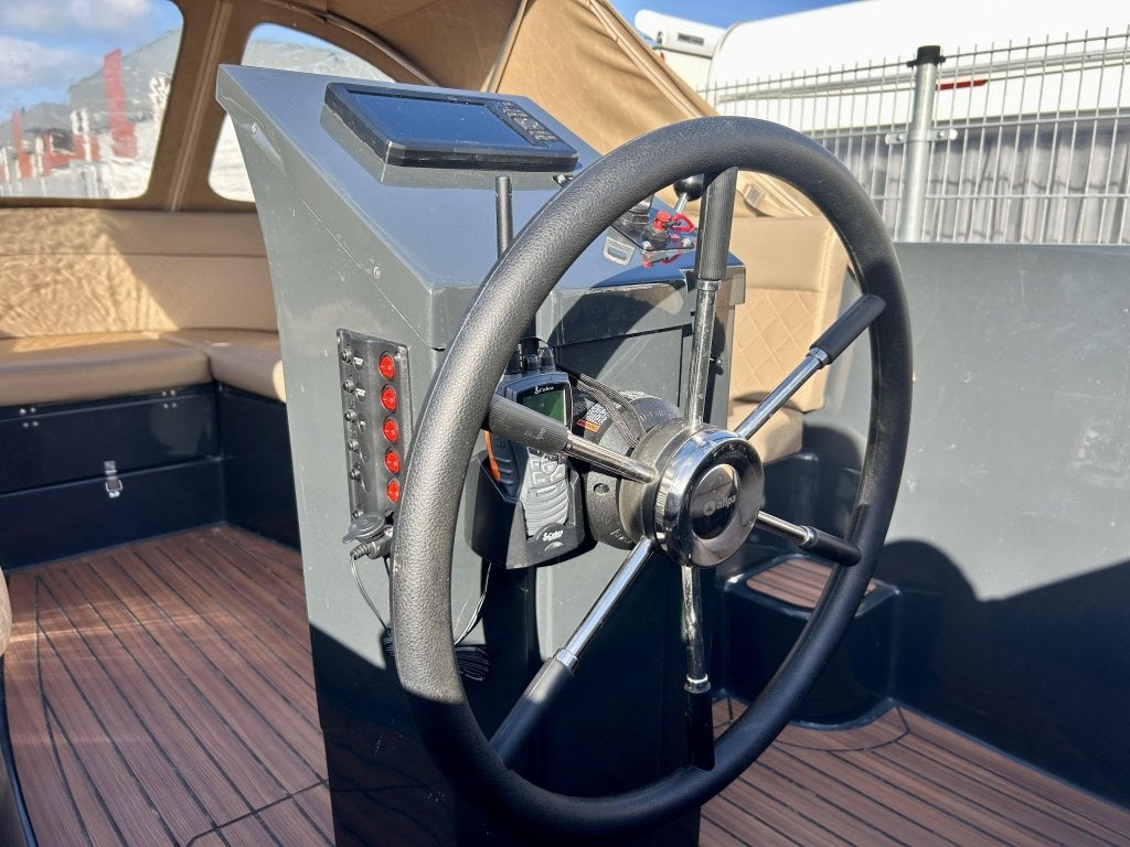 Foto 11 van Maxima 600 Tender 2022 | 50pk Honda | Bomvol opties! NWstaat