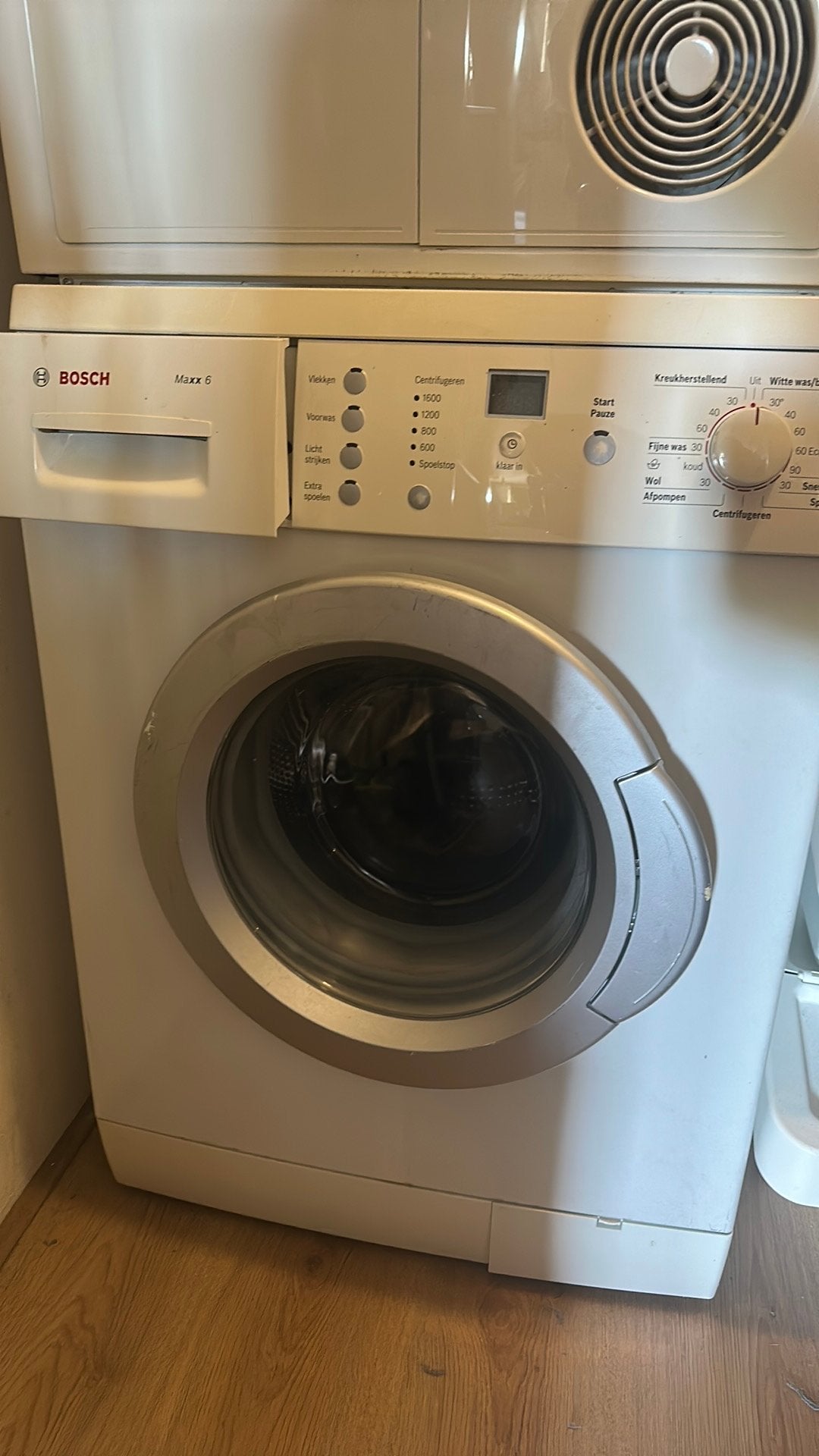 Bosch wasmachine, Ophalen, Zo goed als nieuw, 1200 tot 1600 toeren, Minder dan 85 cm
