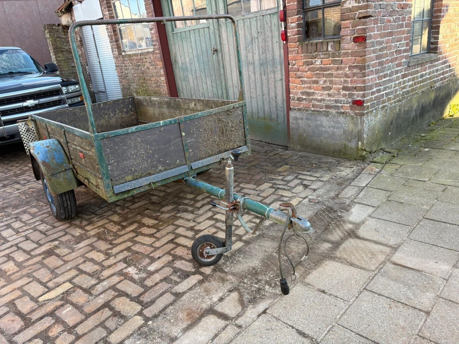 Compact aanhangertje - opknapper of direct te gebruiken, Ophalen, Gebruikt