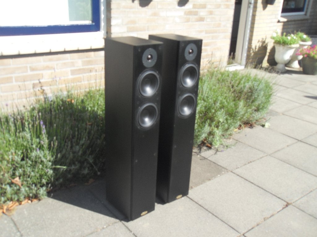 Top High End Tannoy R 3, zwart, echt essen hout fineer, Audio, Tv en Foto, Luidsprekers, Vloerstaande luidspreker, Nieuw, 60 tot 120 watt