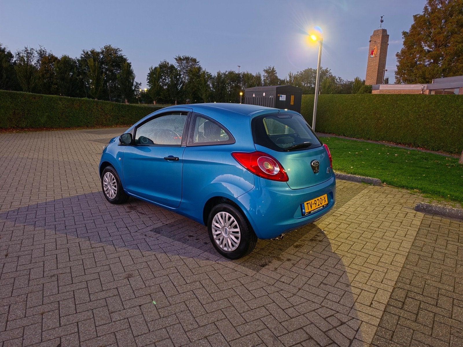 Ford Ka 1.2 51KW 2009 Blauw, Auto's, Voorwielaandrijving, 1242 cc, 4 cilinders, Handgeschakeld